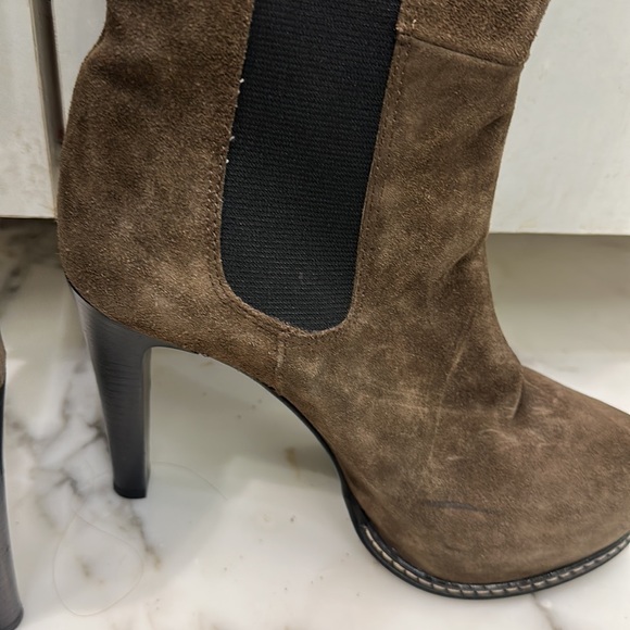 Made In Italy Pure Suede classy Leather Knee high Boots with 4.5 inch heel!NWOT! - Picture 9 of 12